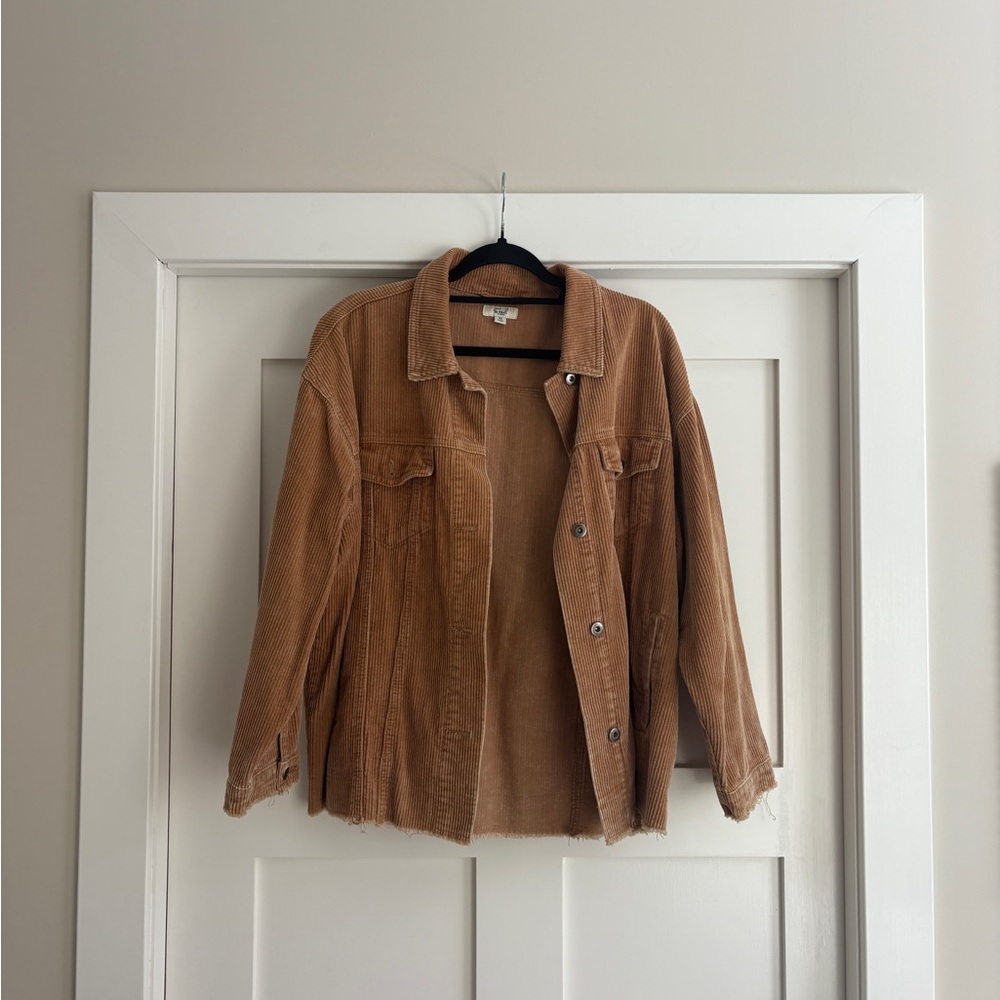 Easel Los Angeles Corduroy Jacket in Tan